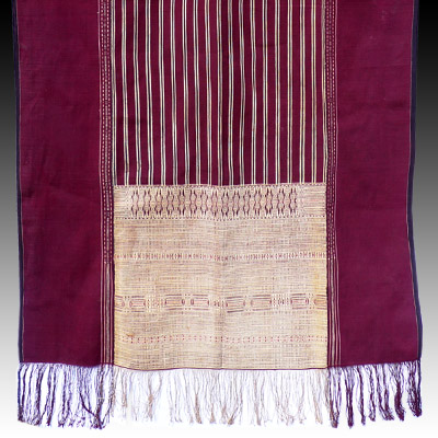 Sumatra Batak ceremonial warp ikat shoulder cloth (Ulos Ragidup)