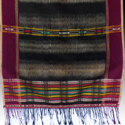 Sumatra Batak warp ikat shoulder cloth (Ulos Sadum)